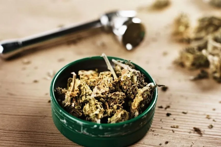 Common Mistakes to Avoid When it comes to cleaning your weed pipe