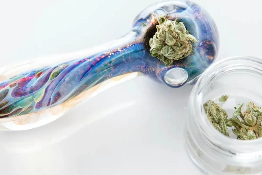 When to Clean a Weed Pipe